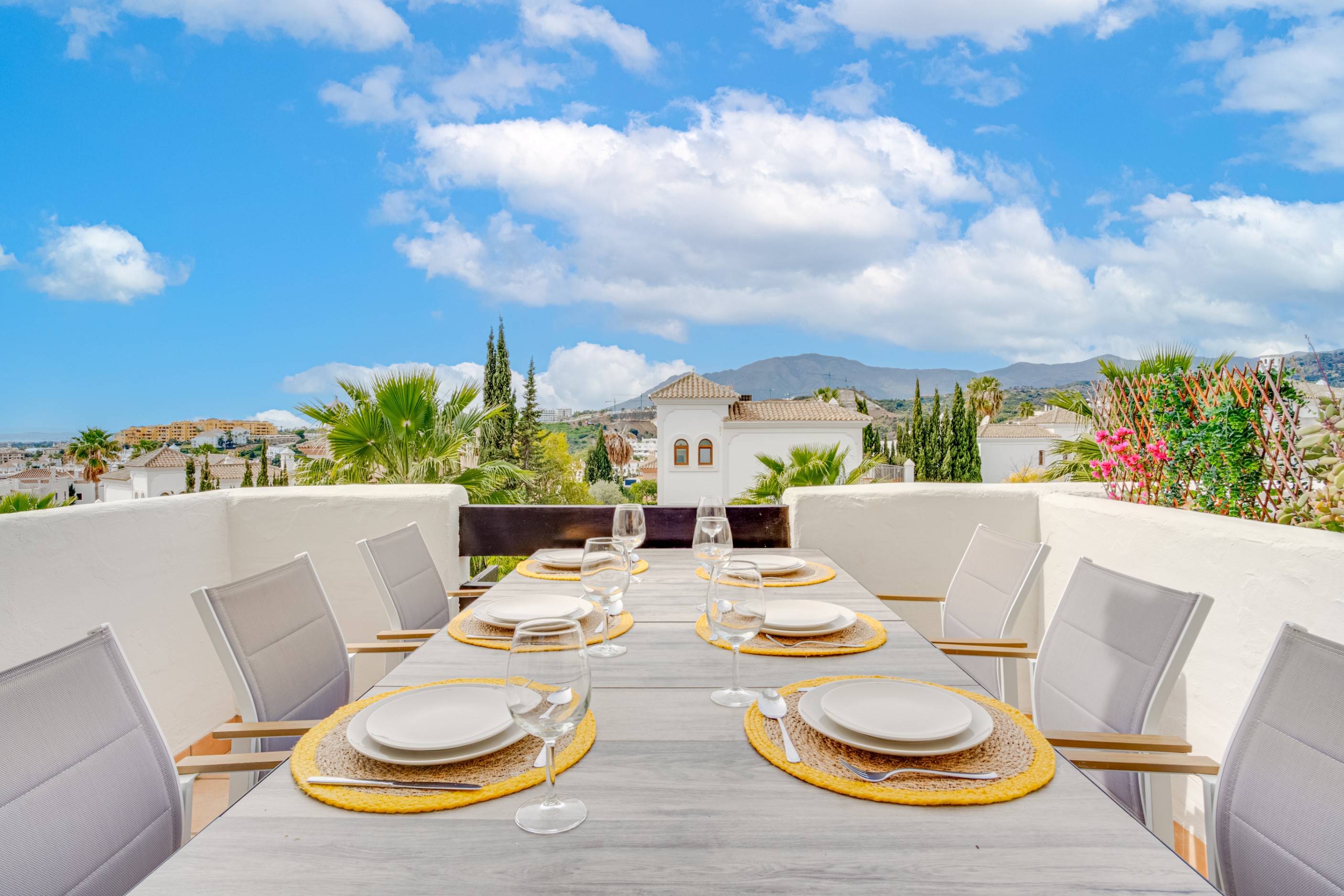 Nueva Milla de Oro, Estepona